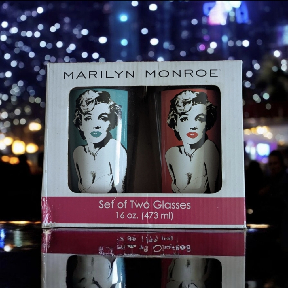 Marilyn Monroe Iconic Glass Set